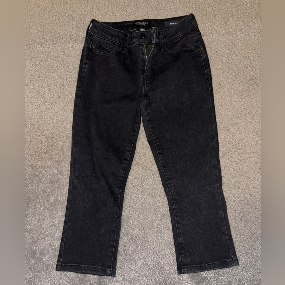 Judy Blue Women’s Capri Fit Jeans
